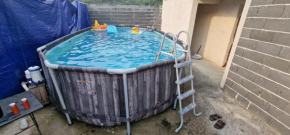 Najla 2 apartment house with a swimming pool